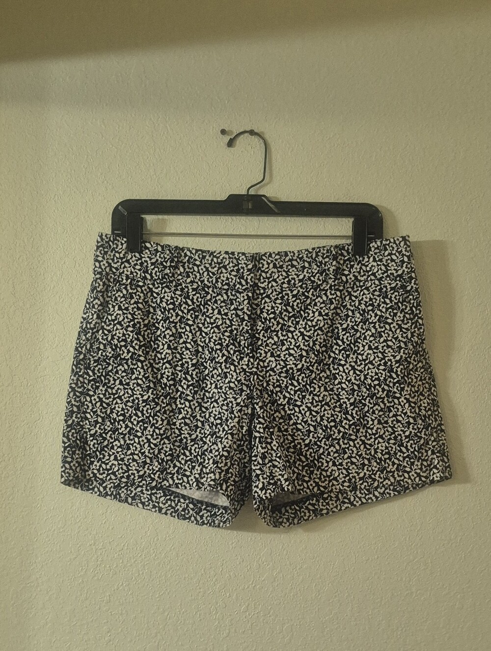 Ann Taylor Black and White Printed Bermuda Shorts